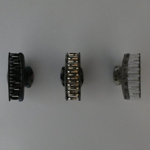 Set of 3 | Claw Hair Clips / Clamps | Plastic material and metal springs - Picture 4 of 7